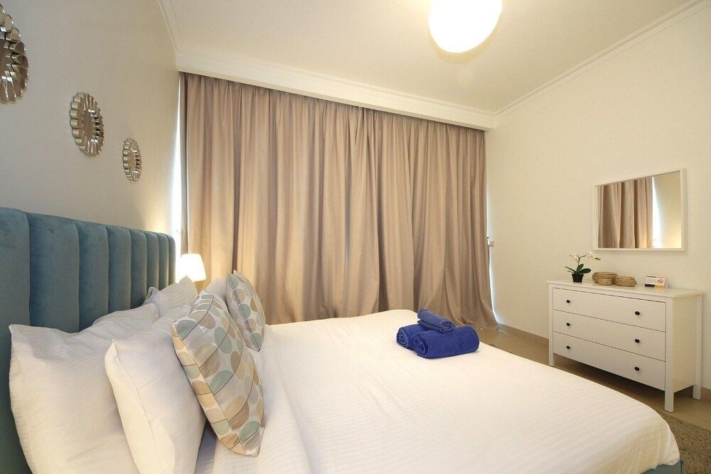 New Arabian Holiday Homes - Burj Vista Apartment, 2 Bedrooms (for 5 Pax) 13