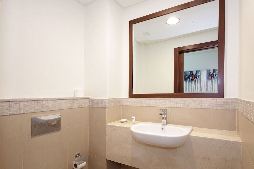 New Arabian Holiday Homes - Burj Vista Apartment, 2 Bedrooms (for 5 Pax) 38