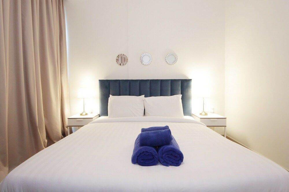 New Arabian Holiday Homes - Burj Vista Apartment, 2 Bedrooms (for 5 Pax) 3