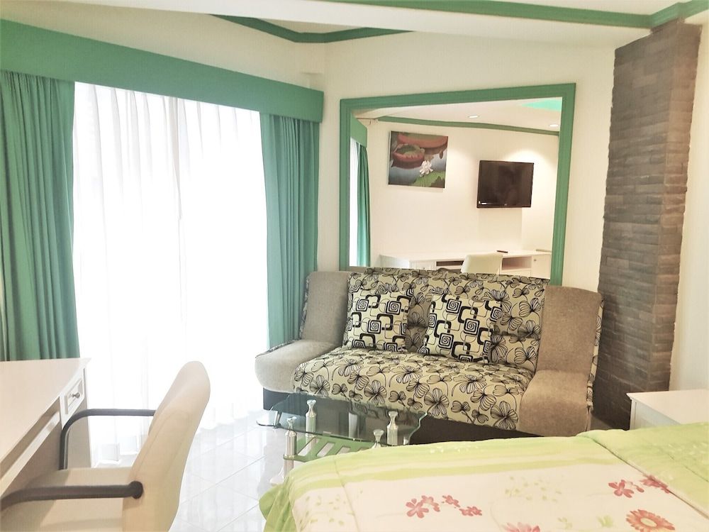 Jomtien Beach Condo Floor 12 Studio 3