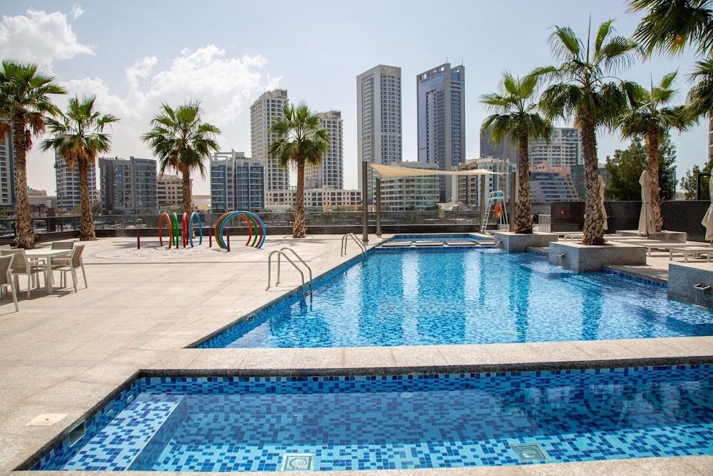undefined Sophisticated 2BR in Dubai Marina - Your Dream Destination! 2