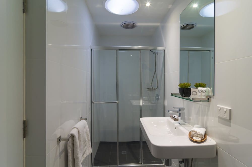 North Adelaide Boutique Stays Accommodation 3 Bedroom Studio Apartment 9