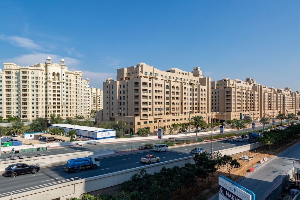 undefined Mesmerizing Upscale 1BR Apartment in Soho Palm Jumeirah 3