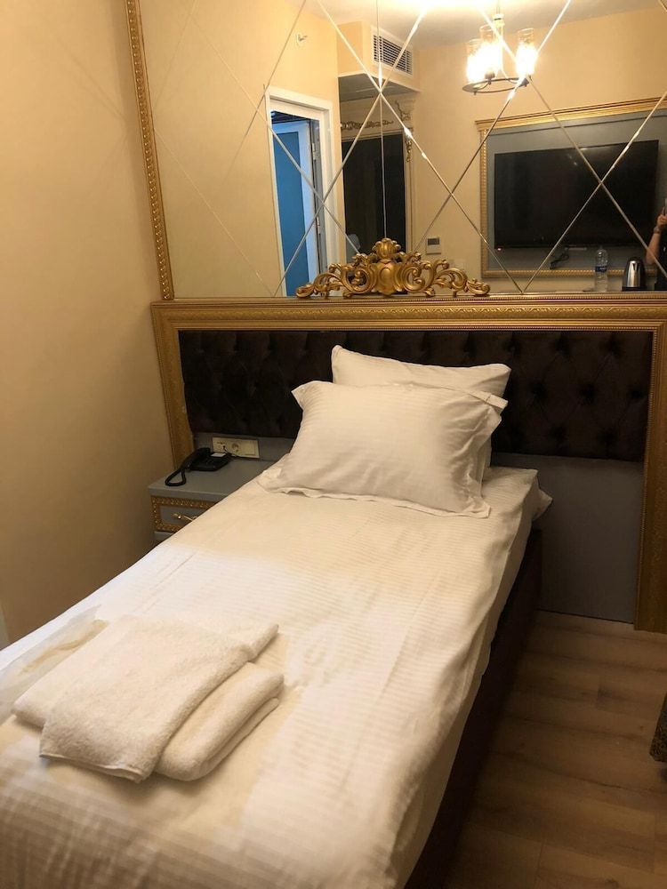 Economy Single Room