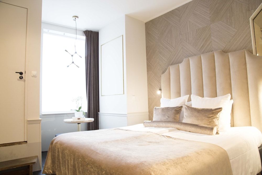 House of Amstel Family Quadruple Room 3