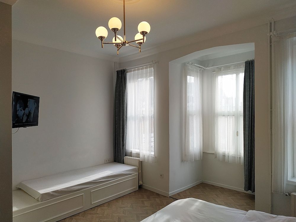 undefined Verna Hotel 7