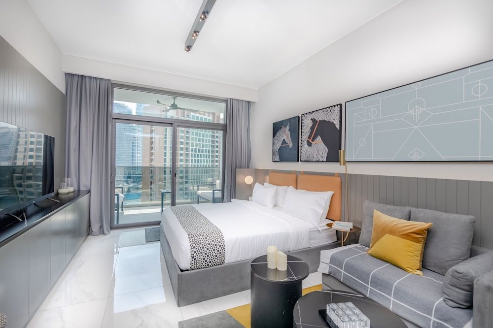 Mag318 by Bespoke Holiday Homes - Luxurious Studio Apartments City Studio, 1 Queen Bed 2