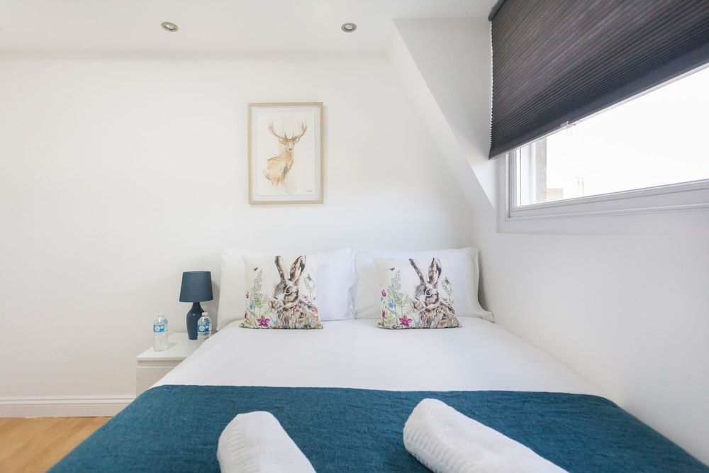 Euston Modern Apartments Apartment, Private Bathroom 3