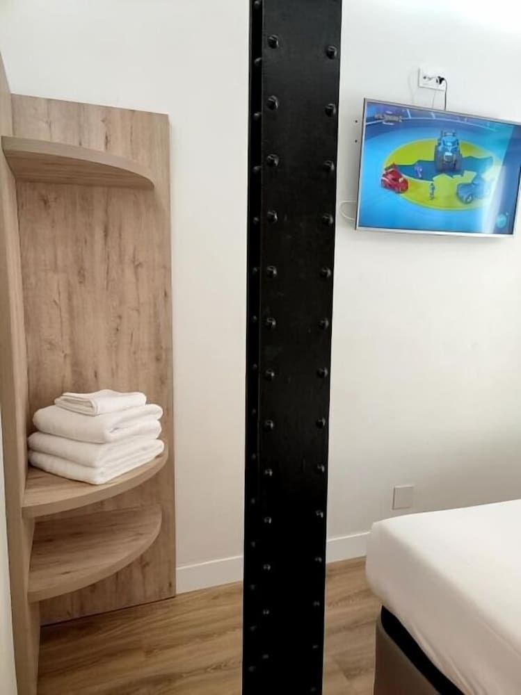 undefined Hostal Manuela by gaiarooms 8