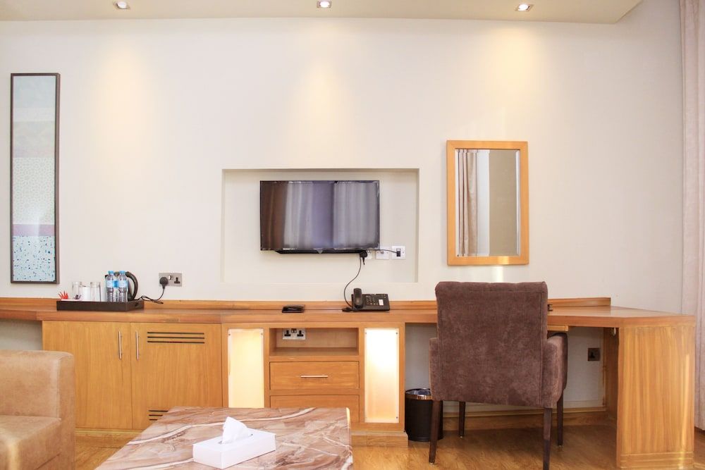 undefined The Leela Hotel Deira 10