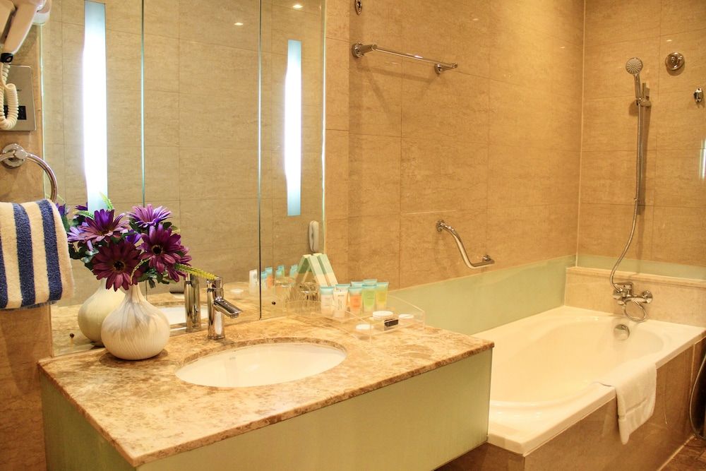 undefined The Leela Hotel Deira 7