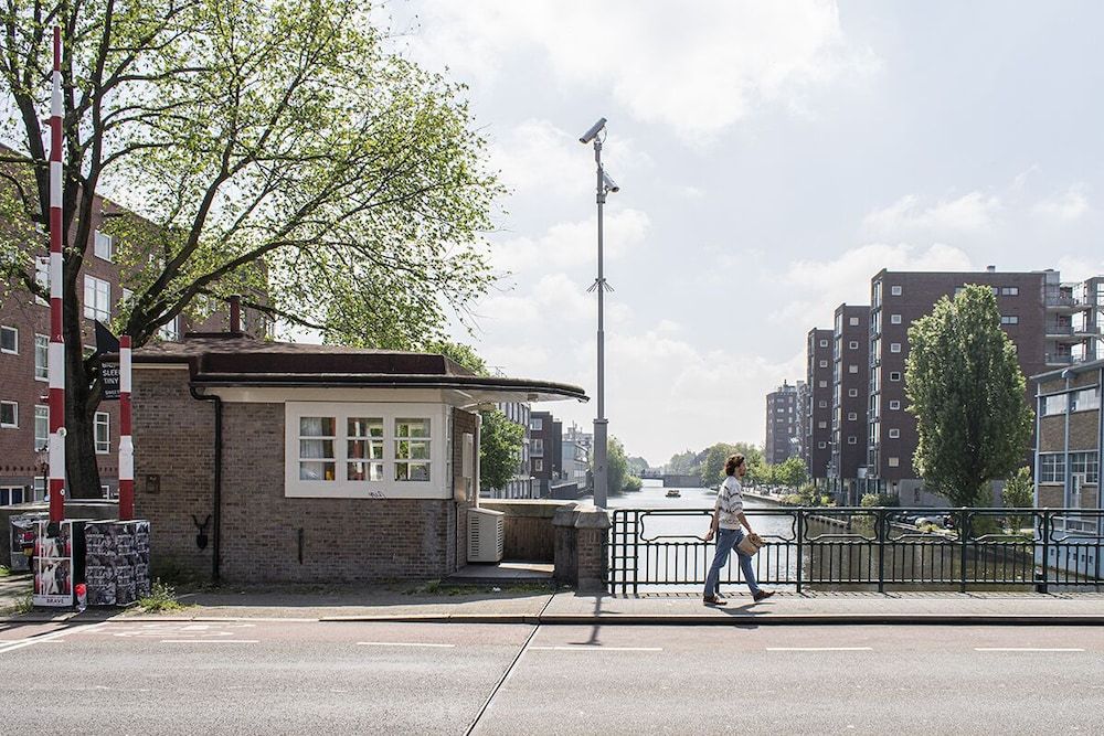 undefined SWEETS - Van Hallbrug 4