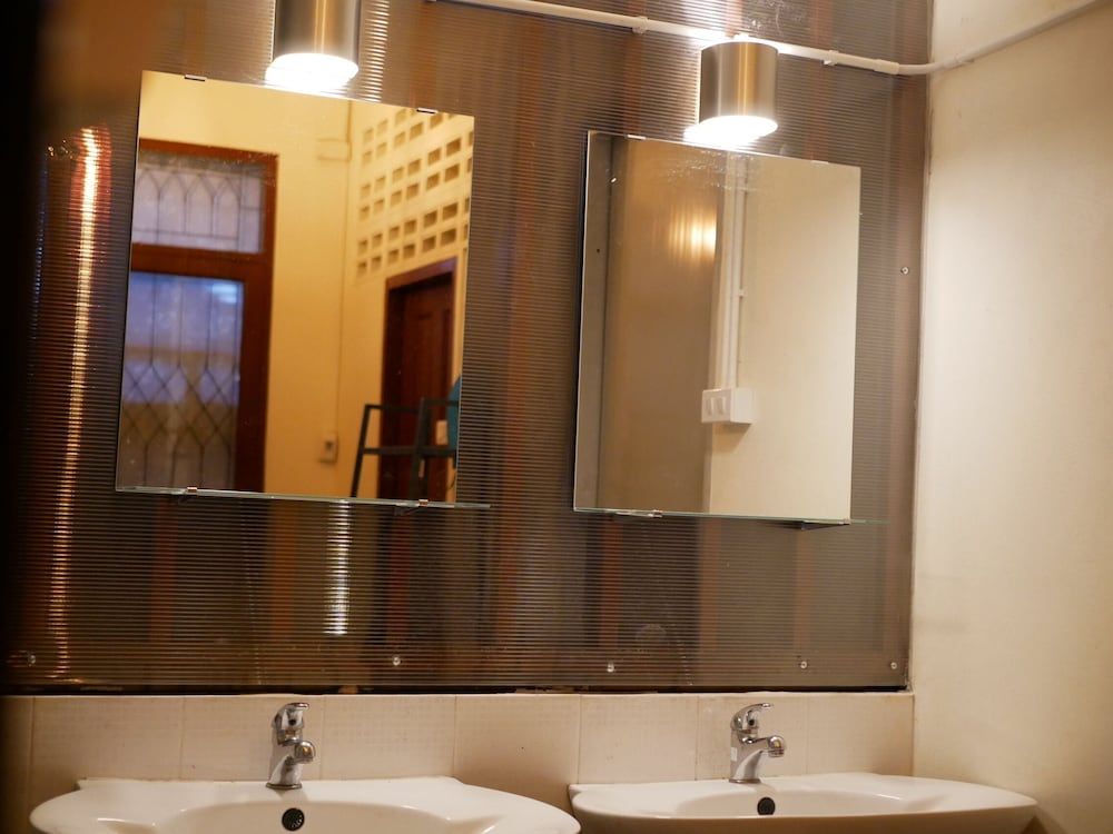 Bed Dee Time Hostel Economy Shared Dormitory 3