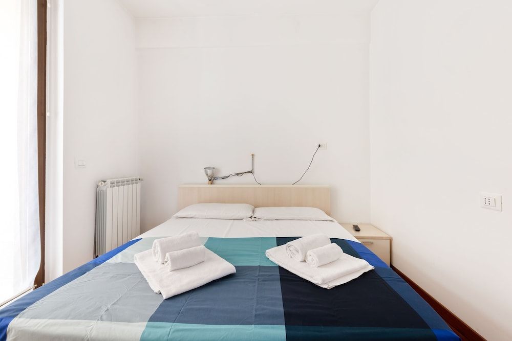 undefined Corsica Huge Terrace Flat 4