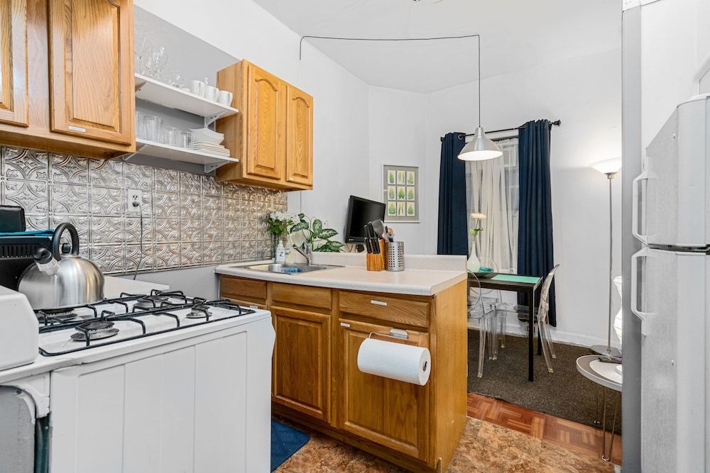 undefined Perfectly Located near Restaurants, Shops, & Sites 2