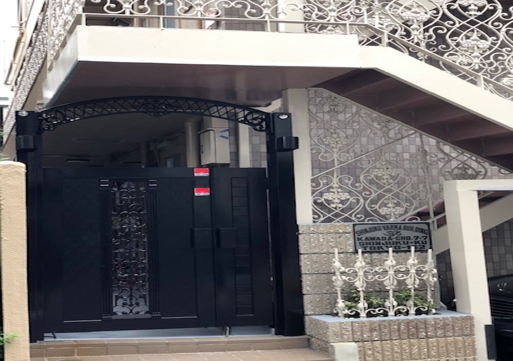 undefined Centrally Located Deluxe Furnished.3 3