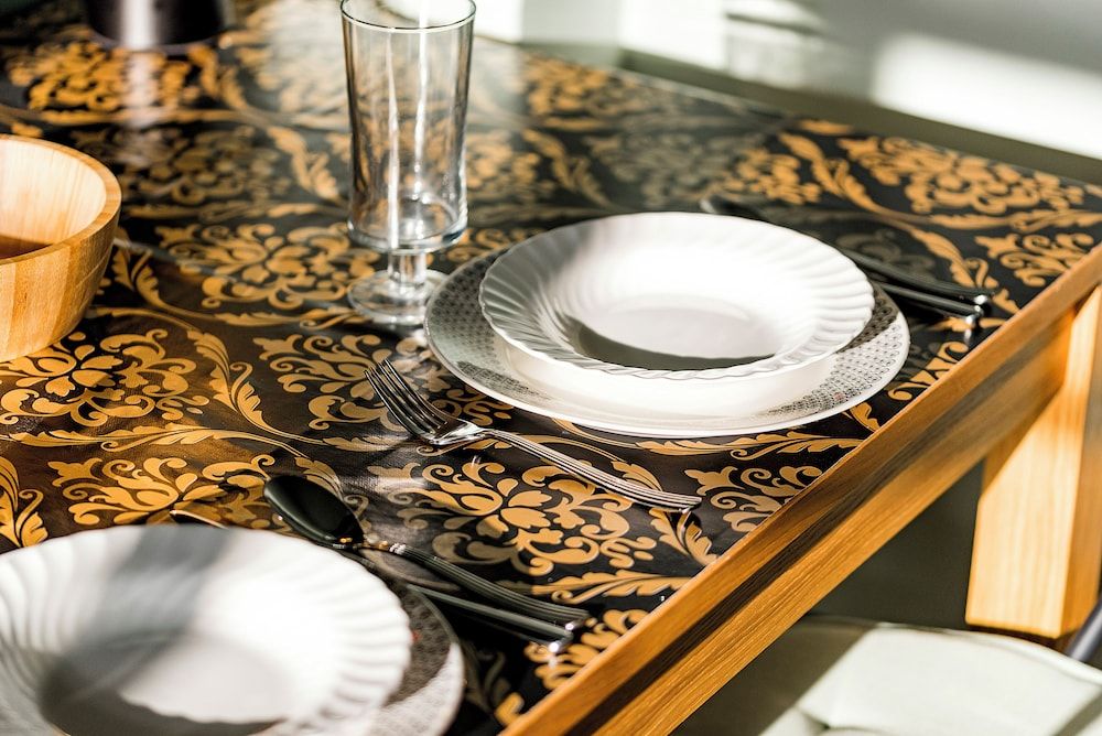 undefined Warm and Welcoming Home in Putney by Underthedoormat 8