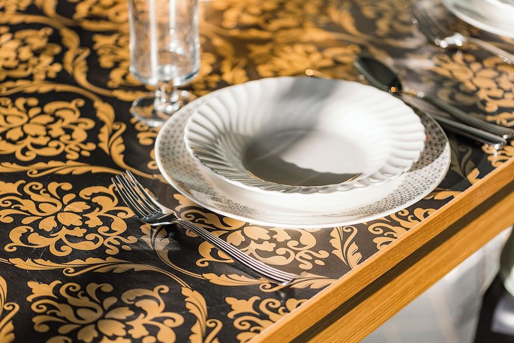 undefined Warm and Welcoming Home in Putney by Underthedoormat 10