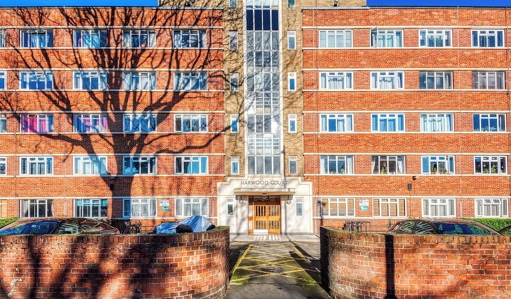 undefined Warm and Welcoming Home in Putney by Underthedoormat