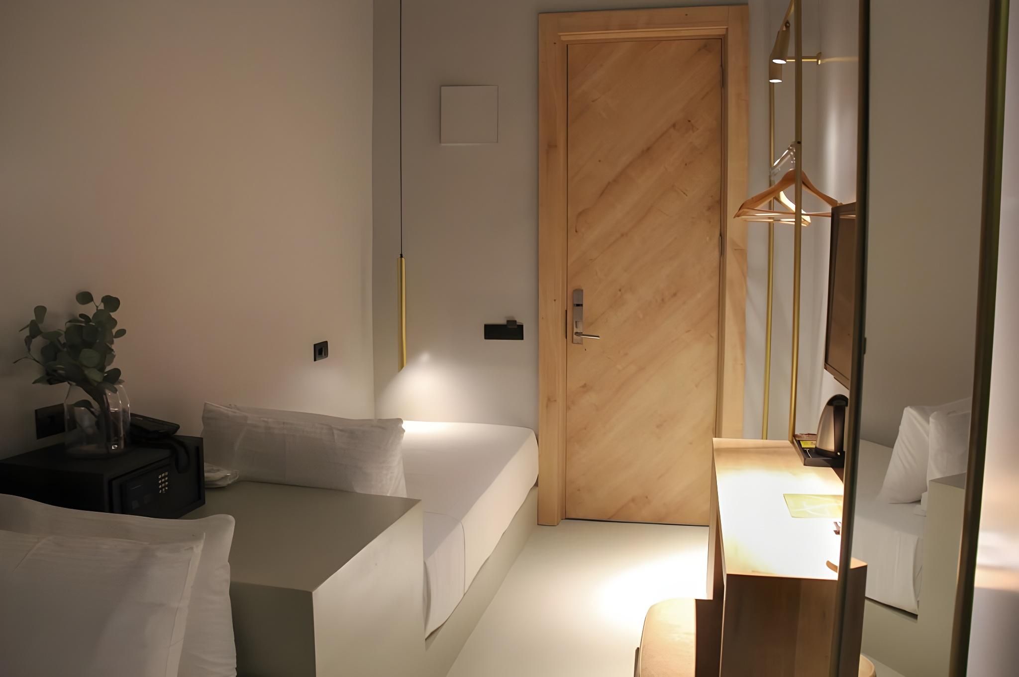 Twin Bedroom - Non-Smoking