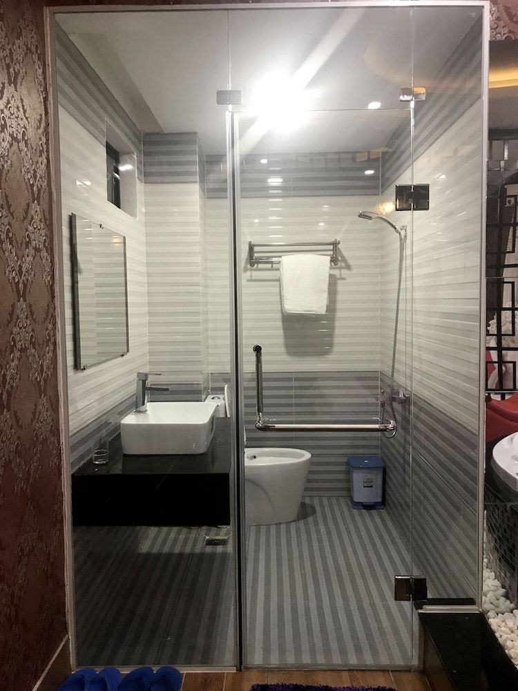 undefined Tan Binh Hotel 8