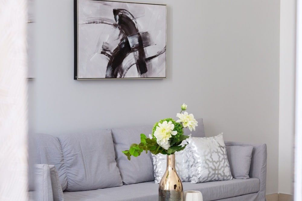 undefined Radiant & Cozy Studio Apartment In Sports City 10