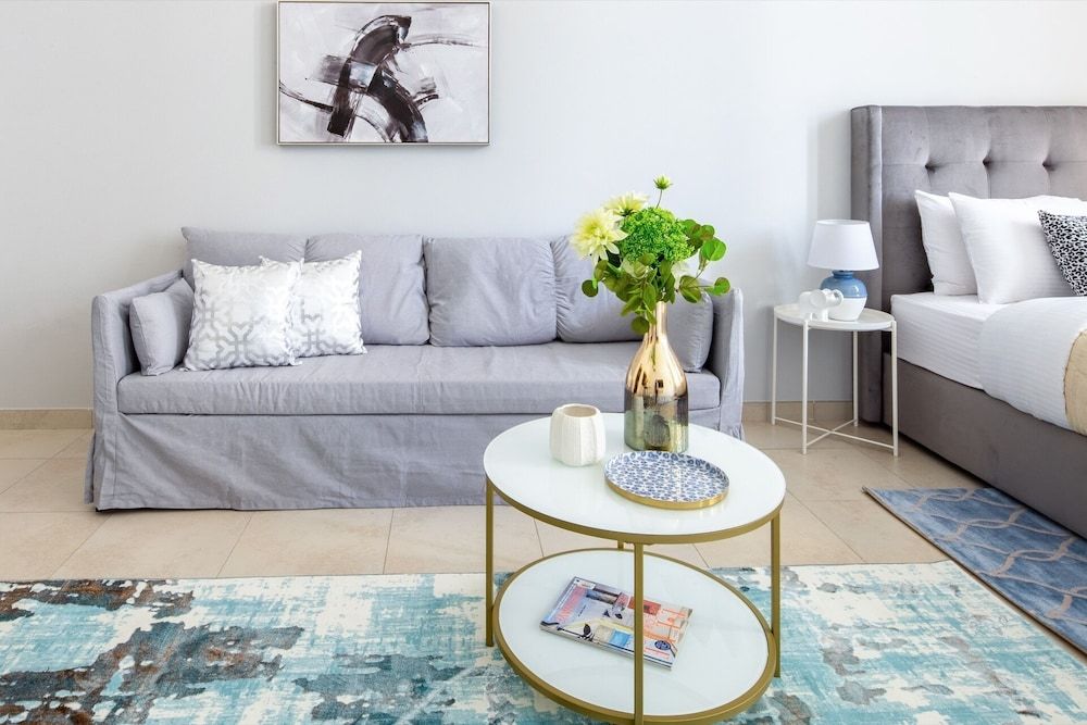 undefined Radiant & Cozy Studio Apartment In Sports City 9