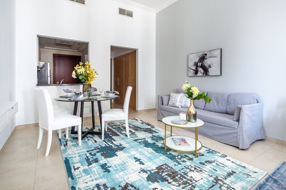 undefined Radiant & Cozy Studio Apartment In Sports City 7