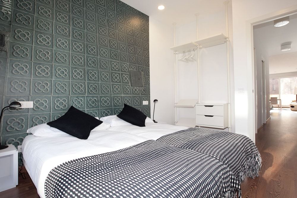 undefined AB Montjuic  4