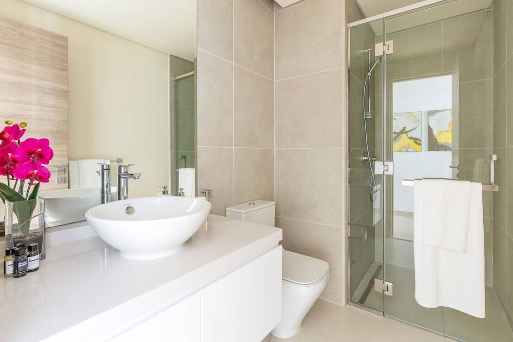 undefined Refined Studio Apartment in Dubai Marina 10