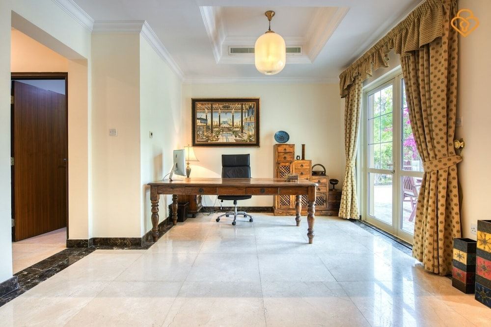 Beautiful Large 4 B/R Villa W/ Pool Jumeirah Island Villa, 4 Bedrooms (Villa 3) 18