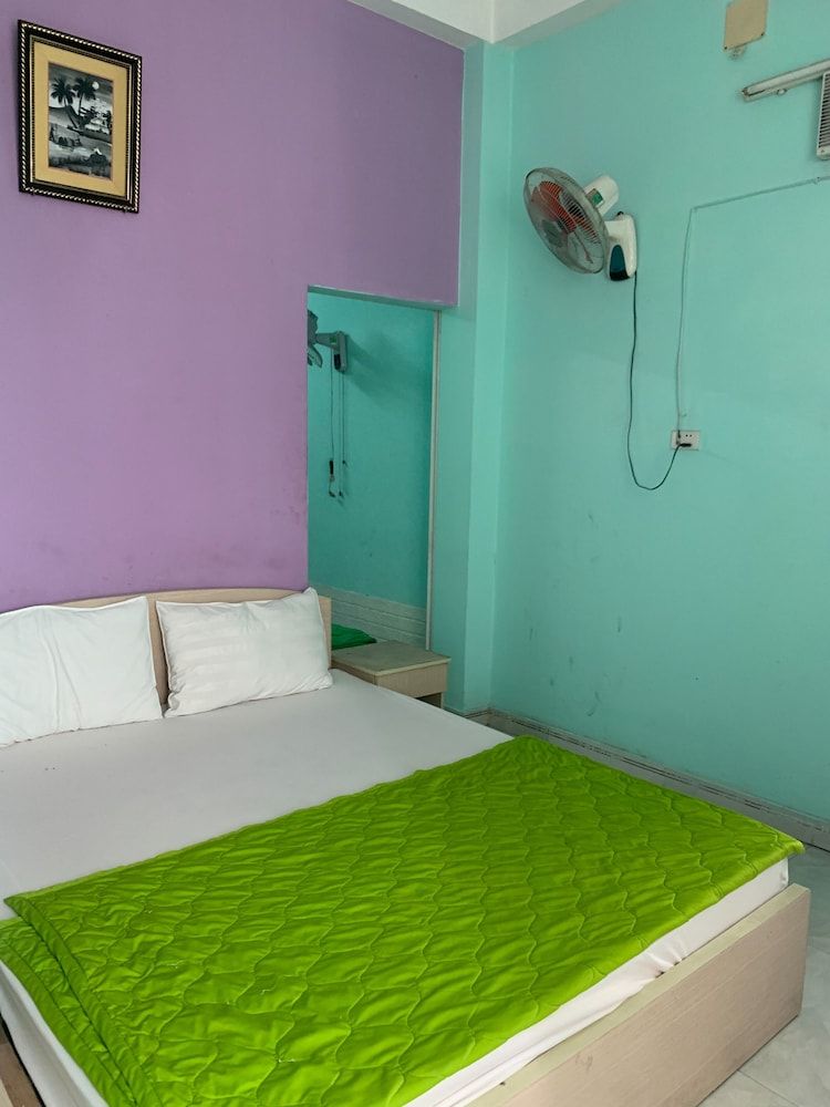 undefined Happy Hotel Binh Tan 4