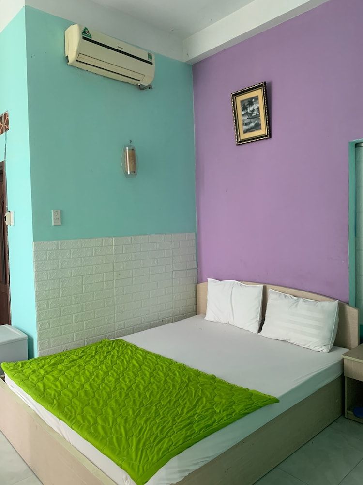 undefined Happy Hotel Binh Tan 9