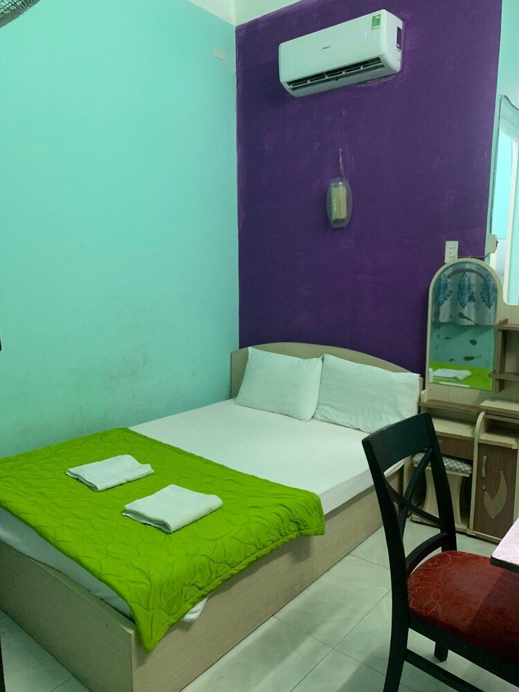 undefined Happy Hotel Binh Tan 10