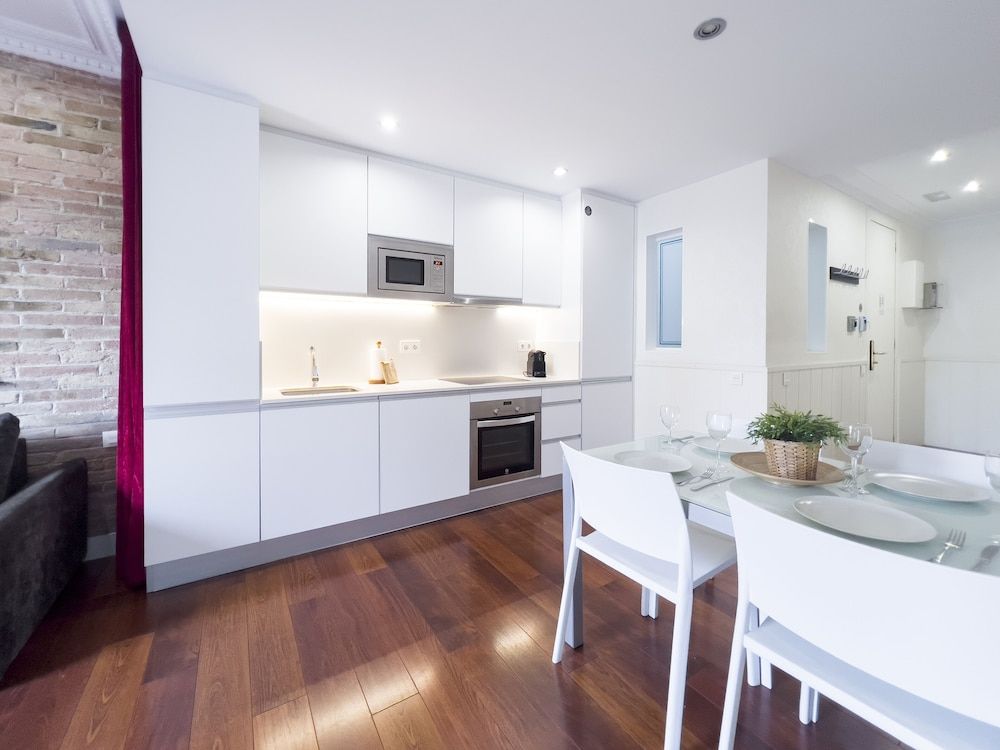 undefined Enjoybcn Gaudi Apartments 9