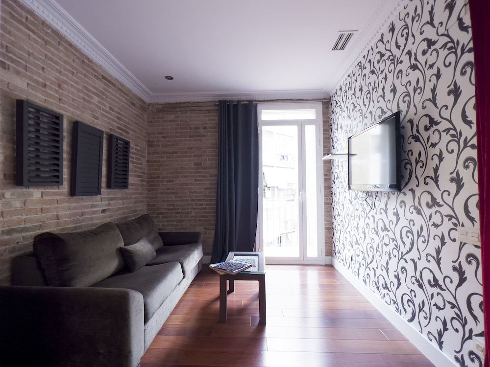 Enjoybcn Gaudi Apartments Superior Apartment, 2 Bedrooms, Pool Access 14
