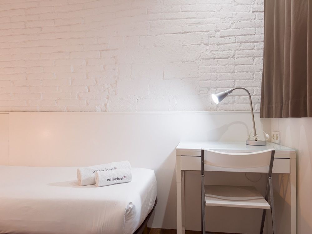 Enjoybcn Gaudi Apartments Superior Apartment, 2 Bedrooms, Pool Access 12