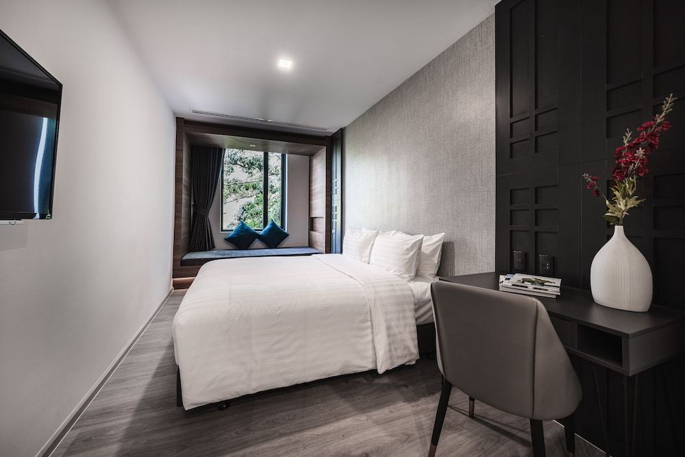 undefined VIX Bangkok at Victory Monument 9