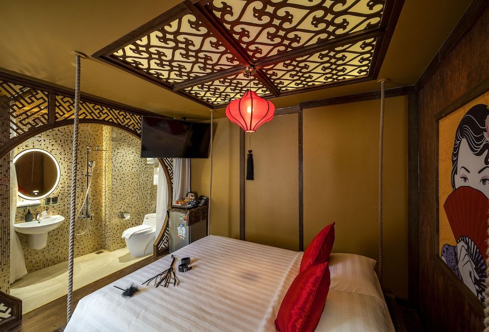 Me Gustas Love Hotel Standard Room 13