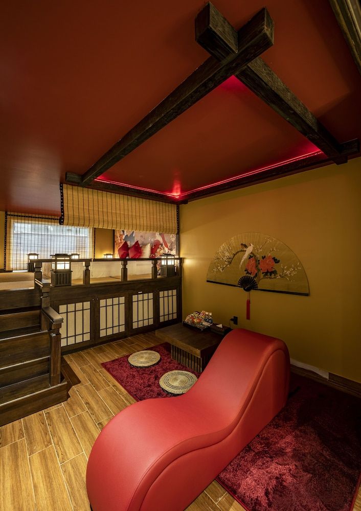 undefined Me Gustas Love Hotel 3