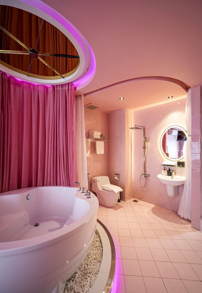 Me Gustas Love Hotel Deluxe Double Room 15