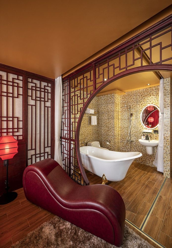 Me Gustas Love Hotel Deluxe Double Room 11