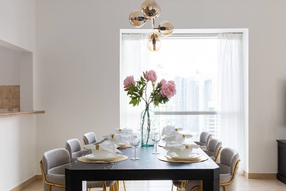 undefined Visually Stunning 2BR in Dubai Marina - Sleeps 5! 4