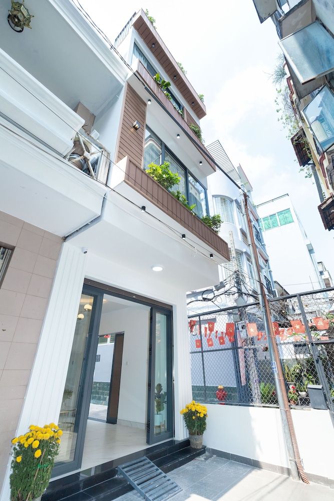 undefined Cozrum Homes Charming Corner 2 5