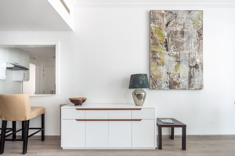 undefined Ravishing 3BR Apartment With Amazing Marina Views 8