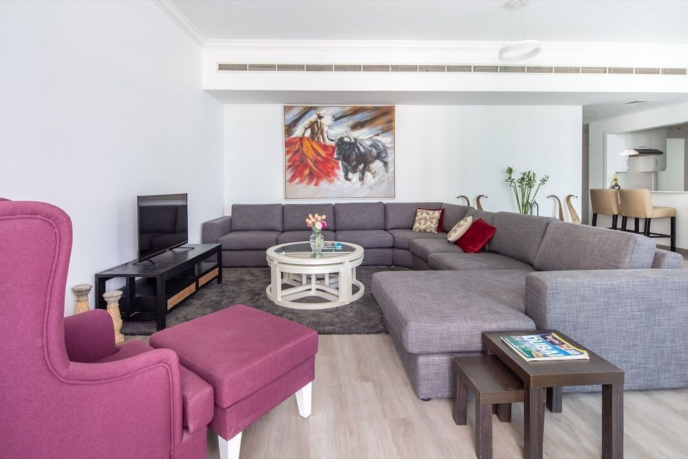 undefined Ravishing 3BR Apartment With Amazing Marina Views 6