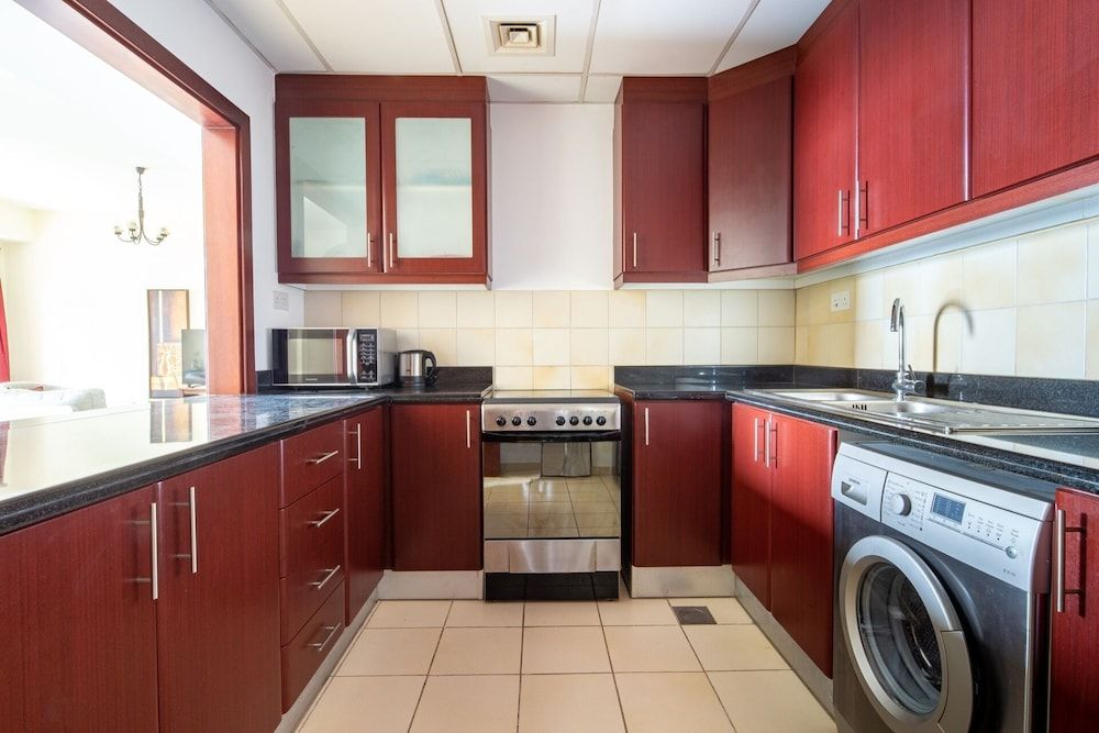 undefined Sea View! Spacious 2BR in JBR + Pool & gym 8