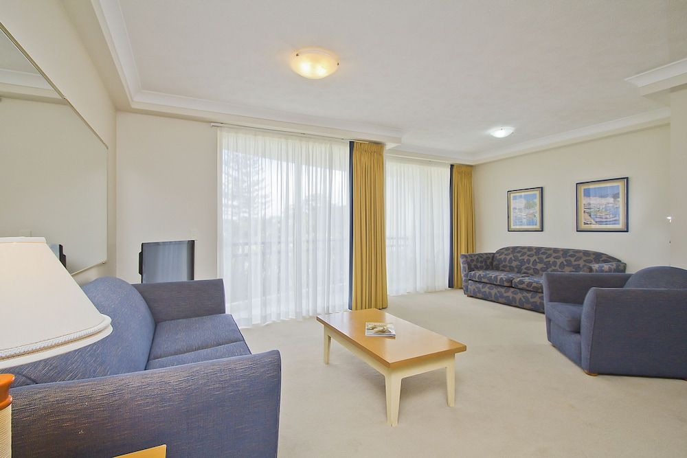 Palazzo Colonnades One Bedroom Standard Apartment 16