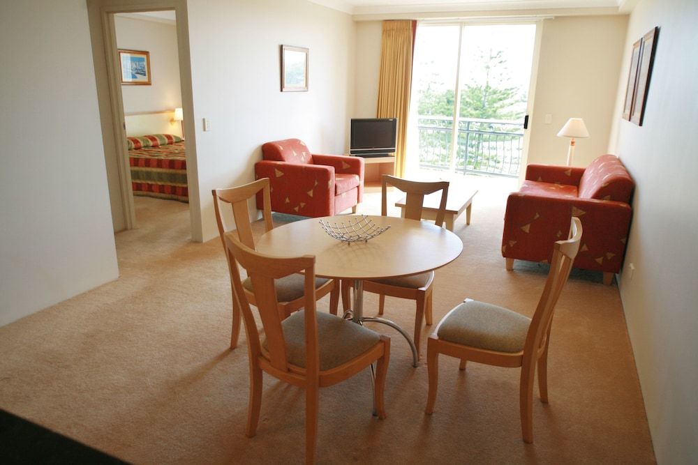 Palazzo Colonnades One Bedroom Standard Apartment 18