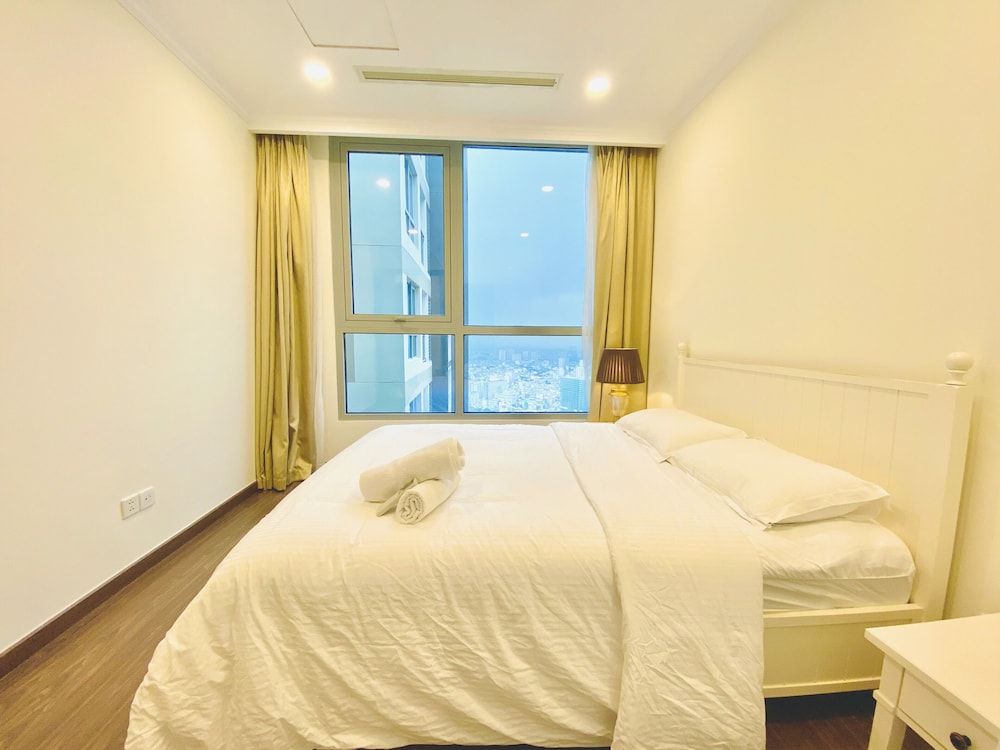 undefined Vinhomes Luxstay Apartment 6